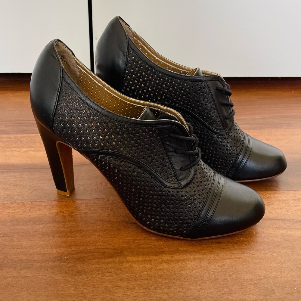 Audrey Brooke WILLOW Black Leather High Heel Booties